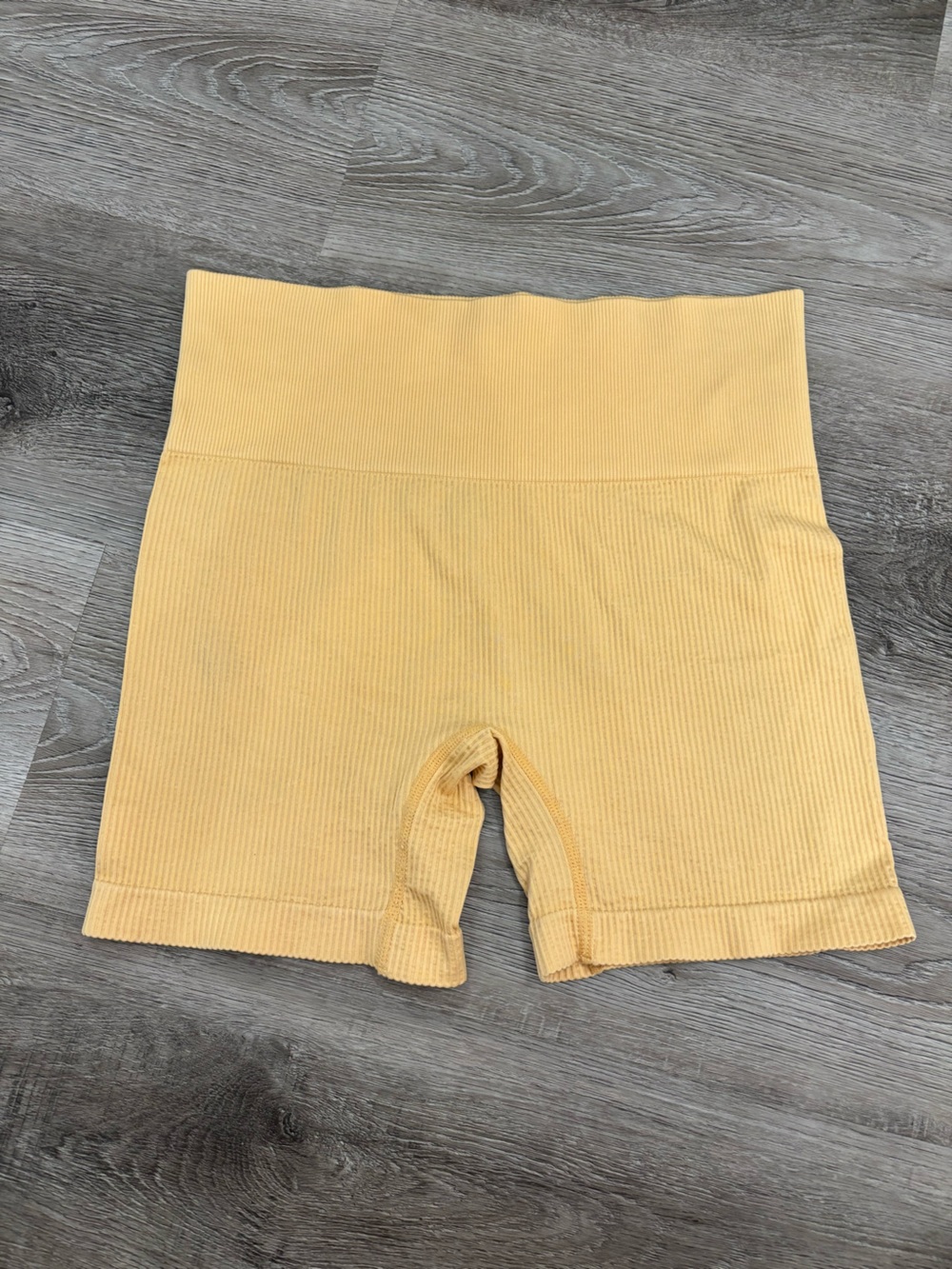 Colsie Yellow Biker Shorts Size Medium Ribbed Biker Shorts